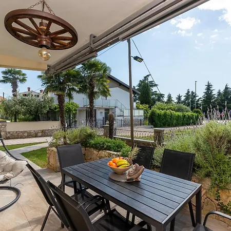 Pensjonat App Sandro With Common Pool