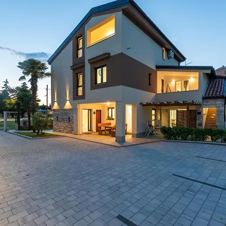 App Sandro With Common Pool 게스트하우스