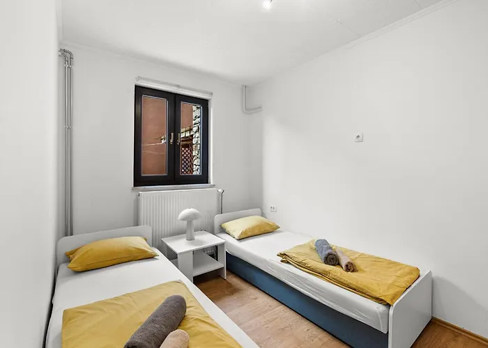 App Sandro With Common Pool 게스트하우스