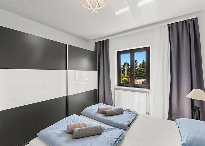 Gostinjska kuća App Sandro With Common Pool 4*