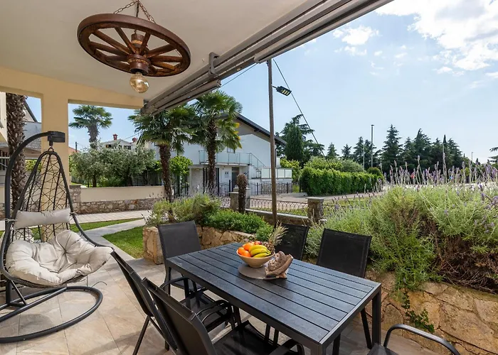 Gostinjska kuća App Sandro With Common Pool